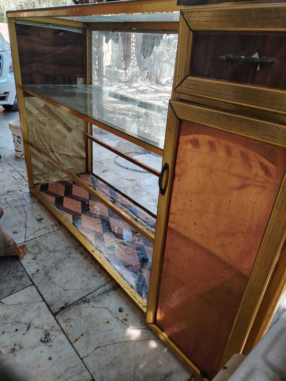 السلام عليكم جام خانه
السعر 125 وبي مجال 
***********
