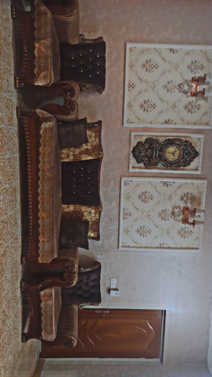 غراض منزلية • مستعملة • كنب