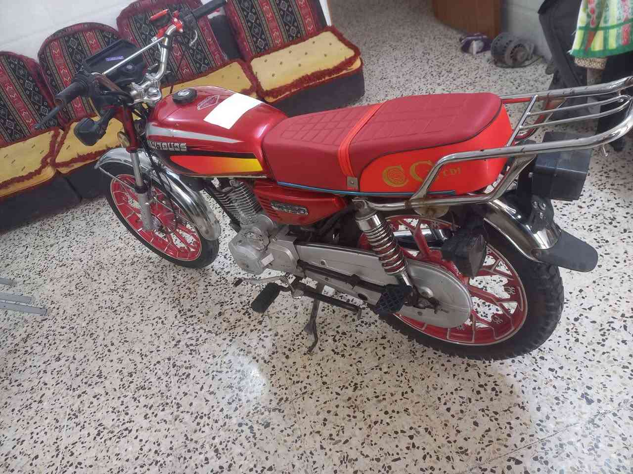 سلام عليكم دراجه لبيع موديل ٢٠٢٤ كفاله عامه جيب فيتر وتعال فحص اوراق كامله جديده كارتون دراجه اي ستفسار تصل *********** مكاني بغداد تاجي مصابيح سعرها ٧٠٠
