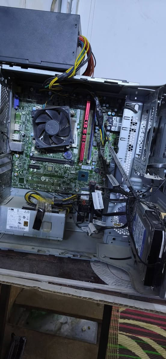 PC للبيع
بدون كارت سستم لينوفو
I3. Th8
Ram 12
Ssd. 128 Gb
Hdd  1. Tb
سعر180
واتساب ***********
