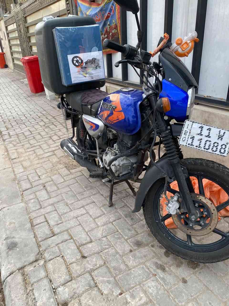 سلام عليكم 
بوكسر موديل 23 رقم بغداد باسمي تحويل ثاني يوم مكفوله كفاله عامه من كلشي مكفوله ومحافظ عليها حيل سعر مليونين وميتين 2200 وبيها مجال وبالخدمه مكاني بغداد شعب او مدينه صدر للتواصل*********** او  ‭***********‬
