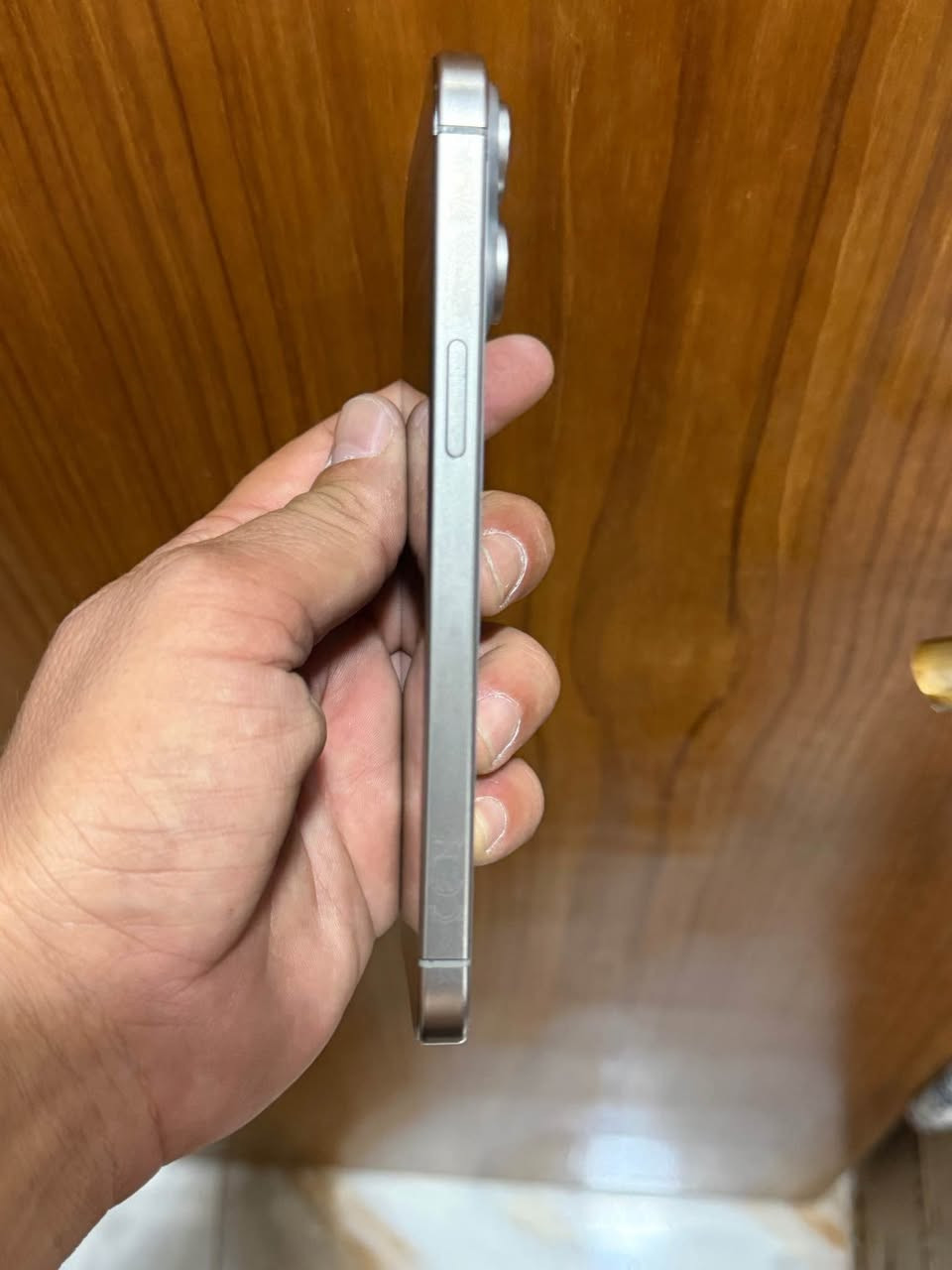 ايفون 15 برو ماكس ذاكره 256 مبدل شاشه اصليه مال تفصيخ ومبدل ظهر بطاريه 85 لون تيتانيوم سعره 650 الف قفل من الاخير بدون عمله مكاني العطيفيه بدون ملحقات بس جهاز عربي شرق اوسط ماستر
*********** بغداد, العراق
