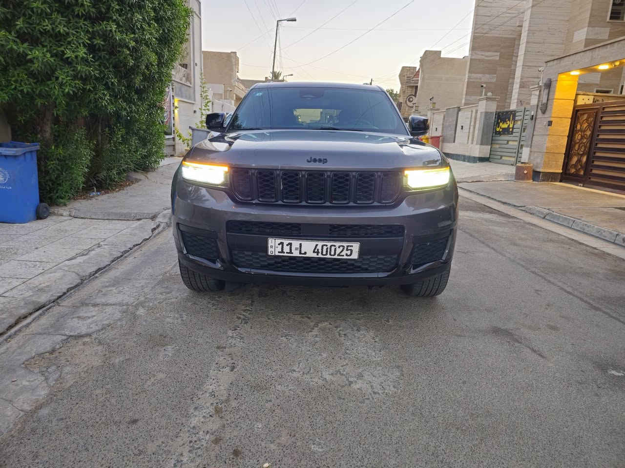 للبيع جيب كراند شيروكي ٢٠٢٣ 
فول مواصفات 
ماشي ٦٠ الف كيلو 
***********
السعر ٢٦٥ ورقه قفل
