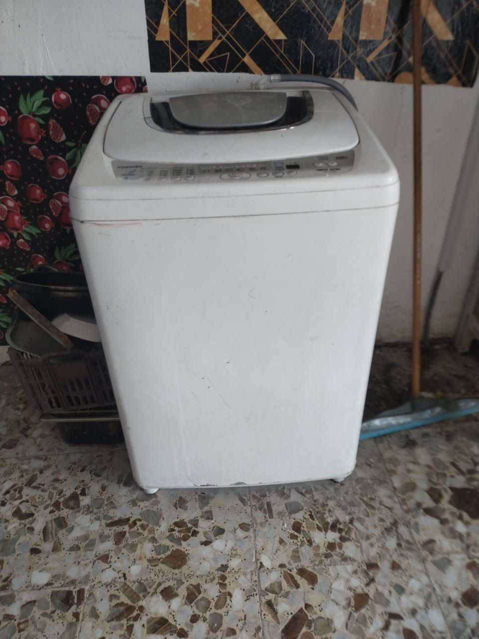 غساله بيع اوتماتيك 
سعر 450 بيه مجال
مكان  خاجيه
رقم توصل ***********
