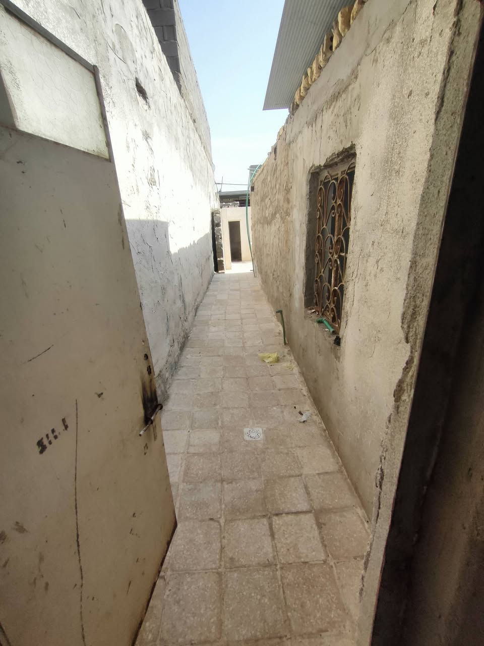 بيت للبيع • جاهز ماء ومجاري • الحميدية المعسكر