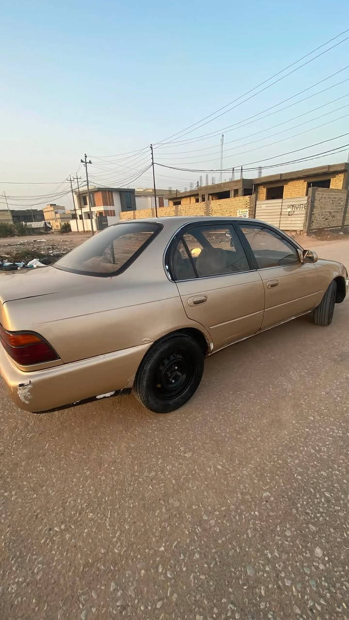 السلام عليكم سياره كورلا موديل 1991 مكينه 1600 كير مكينه نظيفات سياره جاهزه رقم انكليزي دولي بأسمي هزه جديده غرفتها حلوه يعني ماناقصها شي ترايك وين متريد السعر 45وبيها مجال ***********٫***********
