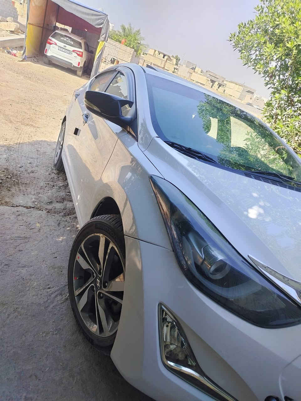 سلام عليكم
النترا 2014 خليجي فول من عده بصمه سعر 93وبيه مجال 5قطع صبغ بدون دواخل والا معجون *********** رقم أربيل جديد تحويل ثاني يوم
