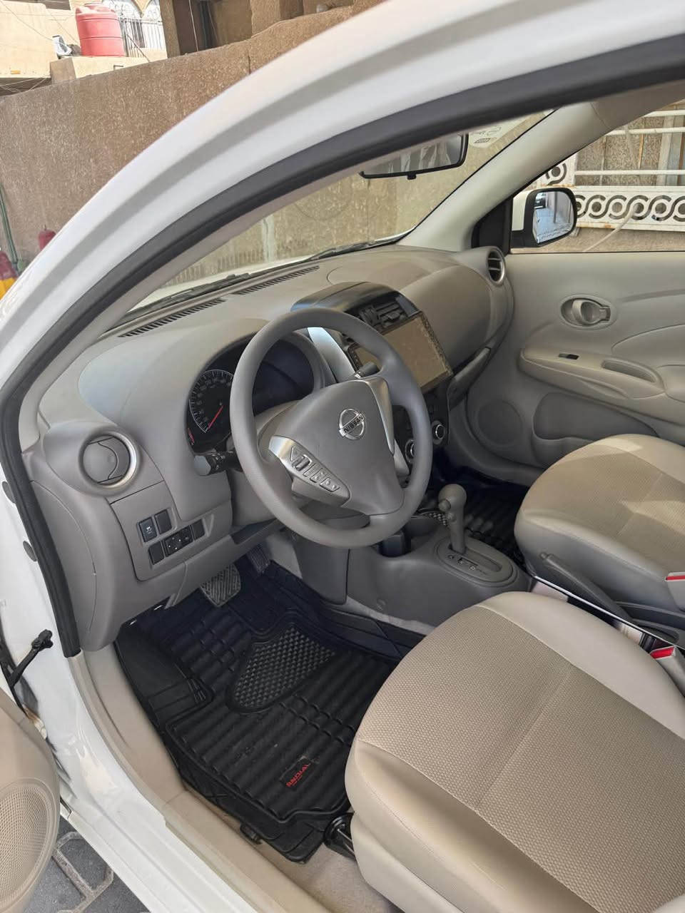 Nissan sunny
موديل 2025 
زيرو ماشية 2000 ومستخدمة قليل مكفولة كفالة عامة من أي شئ مع ضمان شركة نيسان السور لمدة ثلاث سنوات أو 100000 كيلو متر والسيارة بحالة الوكالة 
السيارة مرقمة وجاهزة رقم أربيل 
الذي يحب يشتري التواصل على الرقم 

***********
