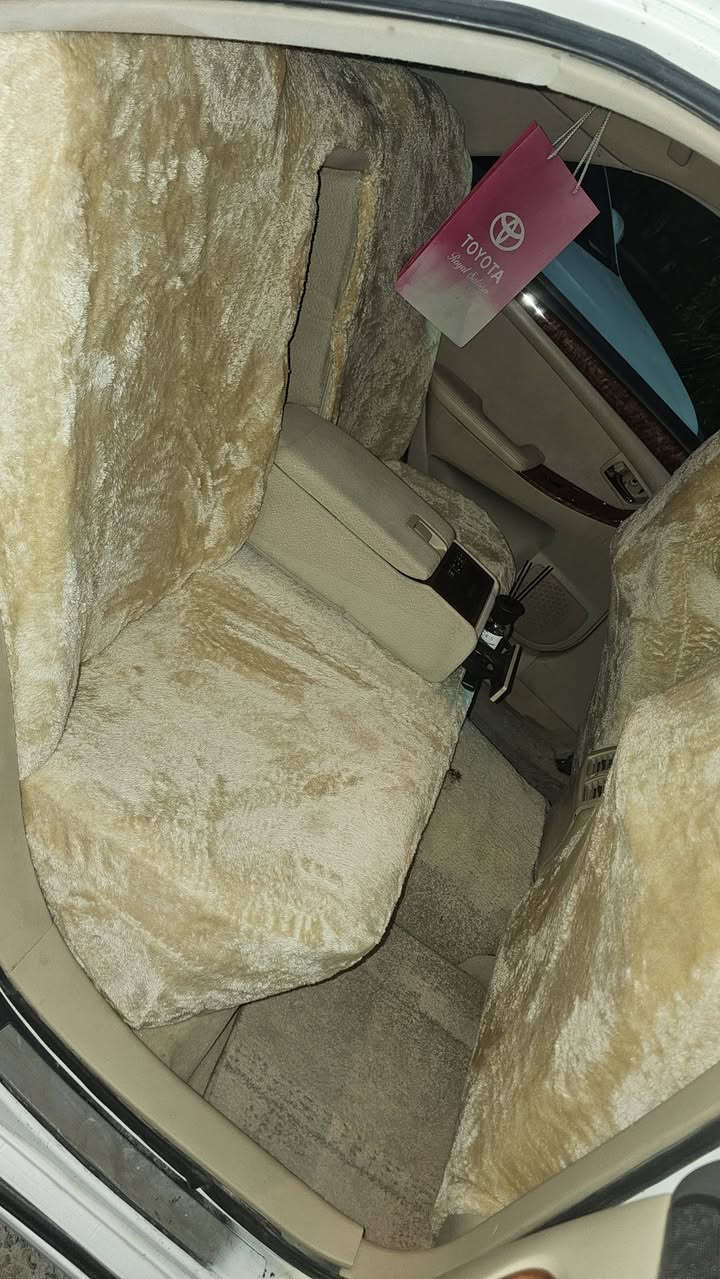 شاهینەی جوان و پاکوو هەرزان
خوار سعری هەموو کەلار سلێمانی 

شاهینە سپی 

119هەزار ڕۆشتوو 

شتی پاک و جوان 

گێڕو مەکینەی بچوک واتا 180 

بڕاوە .. بڕاوە  بڕاوە 

کەم بەنزین خۆر 

تەنها نیوو دەرگای بۆیاخە 

کۆد بۆ کراو وەرەقەی کۆدی تیایە 
ڕەقەم خاوەن کۆد و ناوی هەموو شتی تیایە 

سۆنەرم بۆ بۆ داناونن هیچ سەیارەیەکی بڕاوە سۆنەر دانانێ من سۆنەرم بۆ داناون 

بۆ زانینی نرخ توانیت پەیوەندی بکە
نەت توانی نامە بنێرە 

***********
***********
