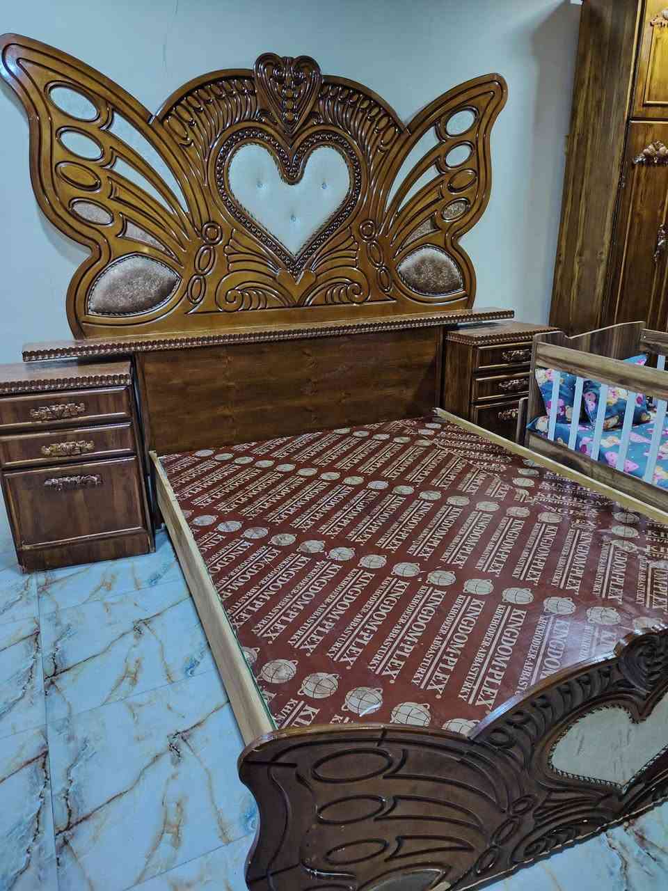 غرفه للبيع التواصل خاص او اتصال على الرقم ***********
