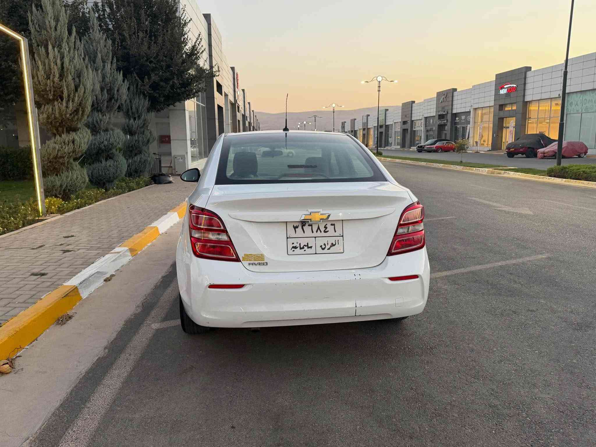 شوفرليت ئه ڤيو ٢٠١٩
توماتيك عادى جام و ئاوينه كاره با سوكان ڤوليوم شاشه حاسه كاميرا
ته نها يه ك بارجه بوياخ بى ناو كرتن
گير و مه كينه و ته بريد و گه رمى و ته قه و ره قه به شه رت ته حويل غرامه به شه رت نرخى ٧٣ گه لاو معامه له تكايه مشته ريت تيل بكه *********** سليمانى ناو شار السليمانية, العراق
