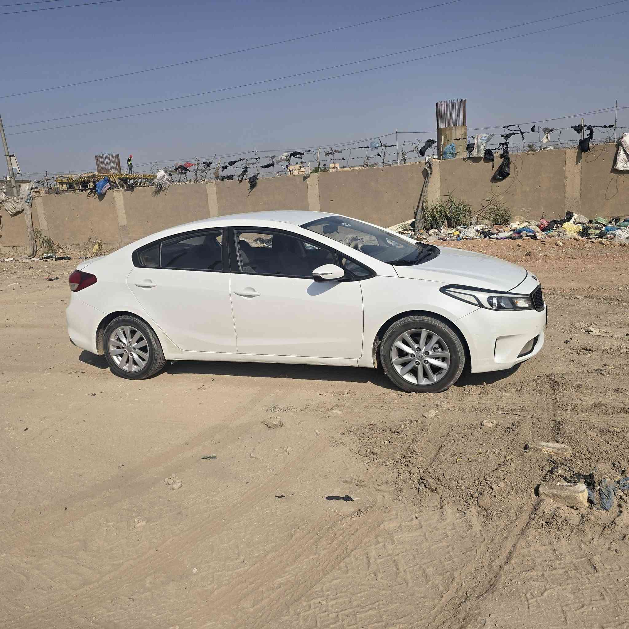 سيراتو ٢٠١٧ خليجي رقم اربيل الدولي سونارها وياها السياره ب١٢٠ وبيها مجال مكان السيارة الديوانية للتواصل ***********

