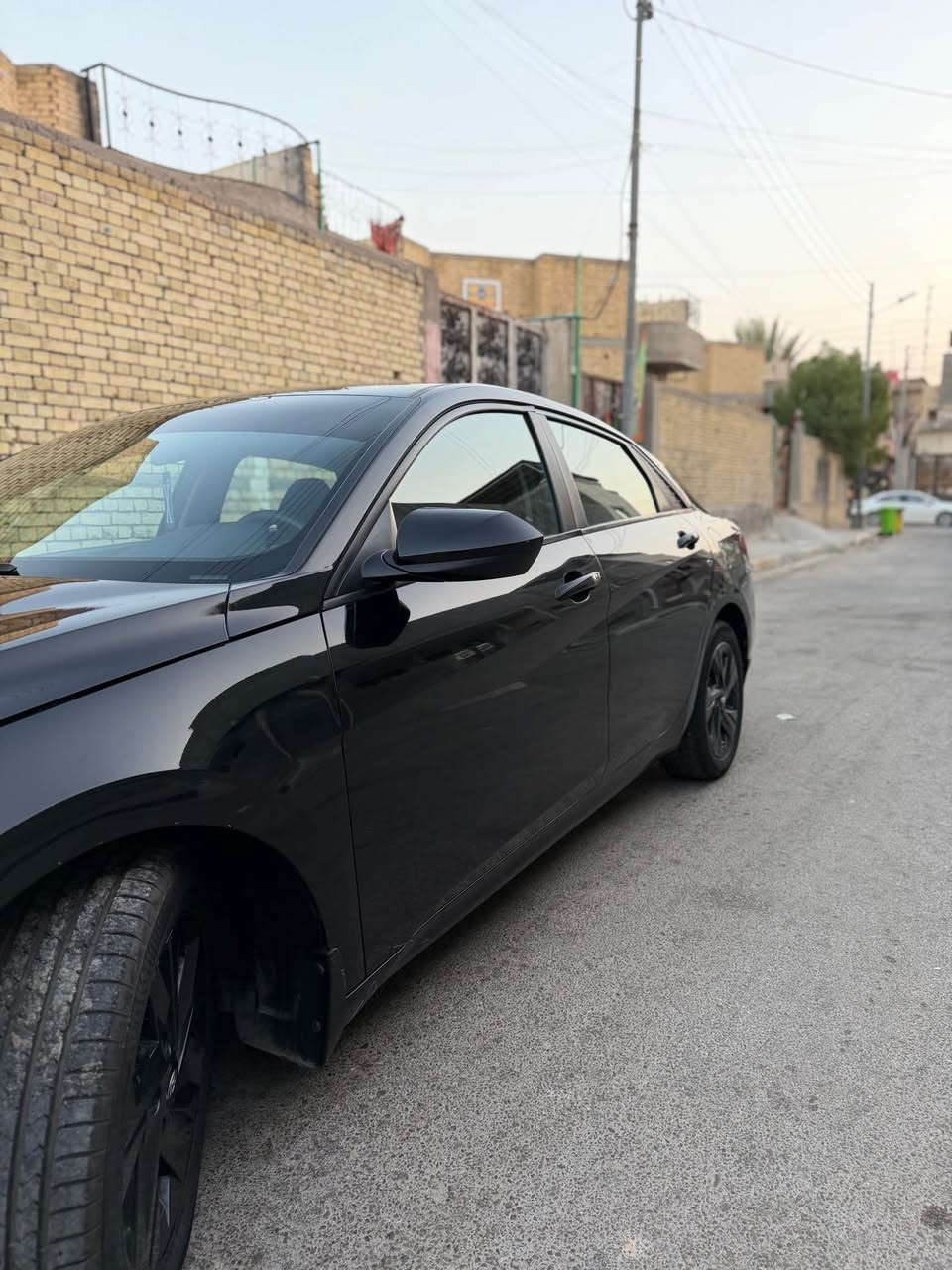السلام عليكم سياره النترا لون اسود 2023 ماشيه 93الف 
وارد امريكي حادثه جهة الأيمن جاملغ مبدل ومصبوغ ولبنيد مصبوغ فقط سيارة معوقين ولمعوق جاهز للوكاله فول مواصفات ماعدا لفتحه تحكمات رادار جانبي وأمامي والمواصفات المعروفه 
سياره نضيفه بعد احله من صور تجي وتشوفه بعينك سعر لسياره 140ورقه وبيها مجال *********** البصرة, العراق
