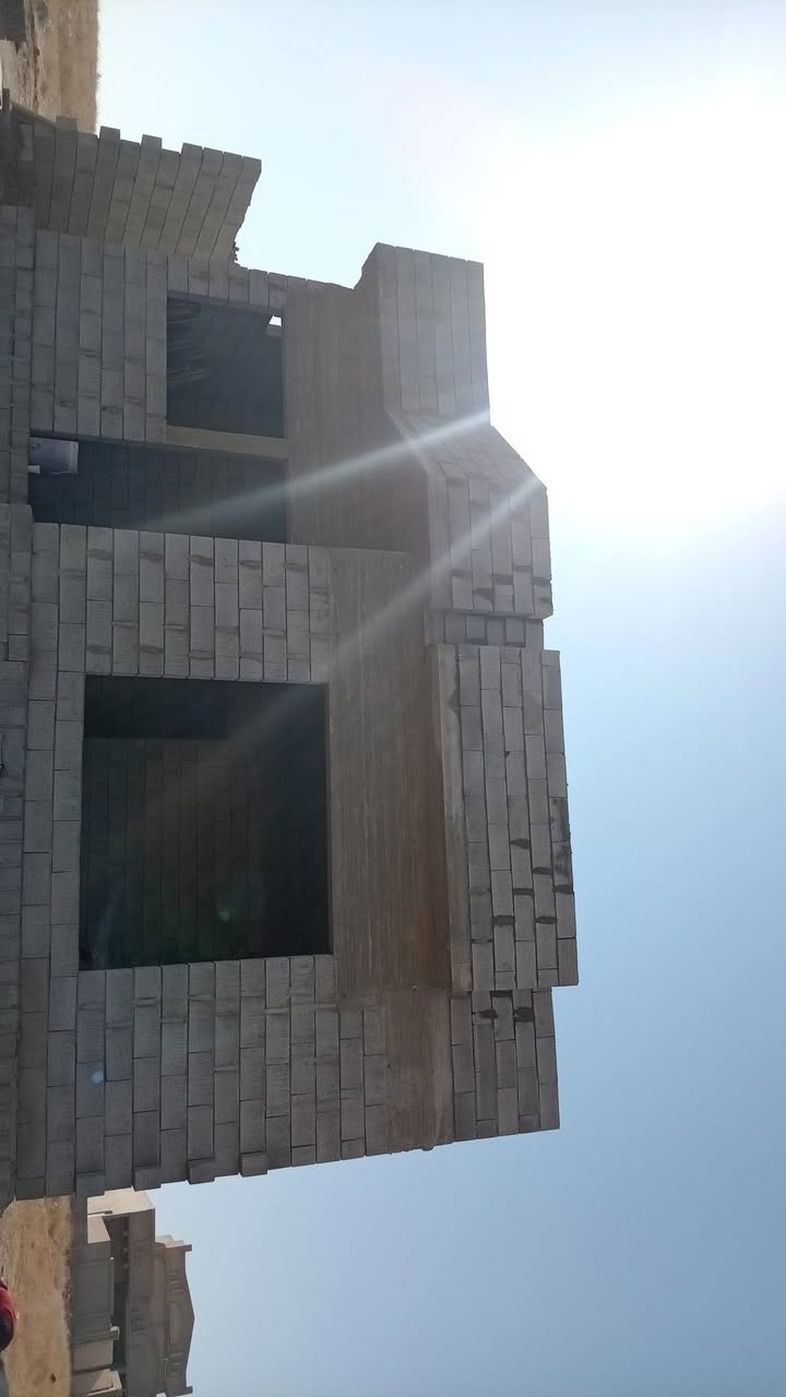 السلام عليكم هاذشقنه  اليحتاج بناني احنه بالخدمه  نشغل طوب ويوميه او بللف ***********
