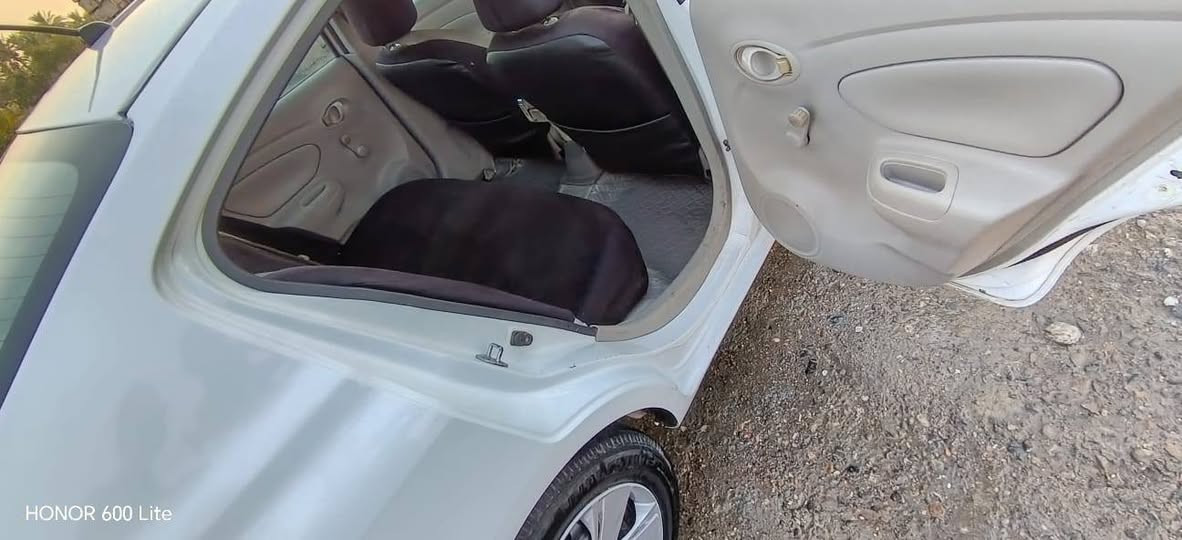 السلام عليكم سني هندي للبيع 2018 مكفوله من الصبغ والتبديل بس طخات بصيطه سونار موجود گير محرك تبريد مكفولات رقم اربيل وكاله بيها سياره خير من الله احلى من الصوره السعر 93وبيها مجال مكان بغداد الراشدية 
***********
