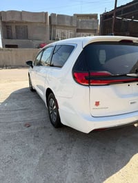 باسفيكا وارد أمريكي  مديل 2025 هايبرد حادثها مبدل بنيد نفس اللون ودعام...