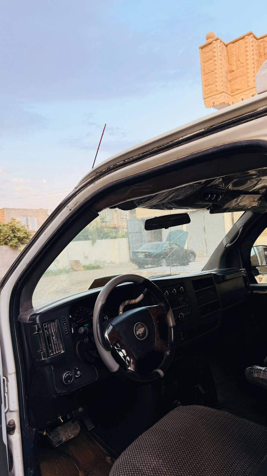 جمسي سفانه • ٢٠٠٨ • ١٤ راكب