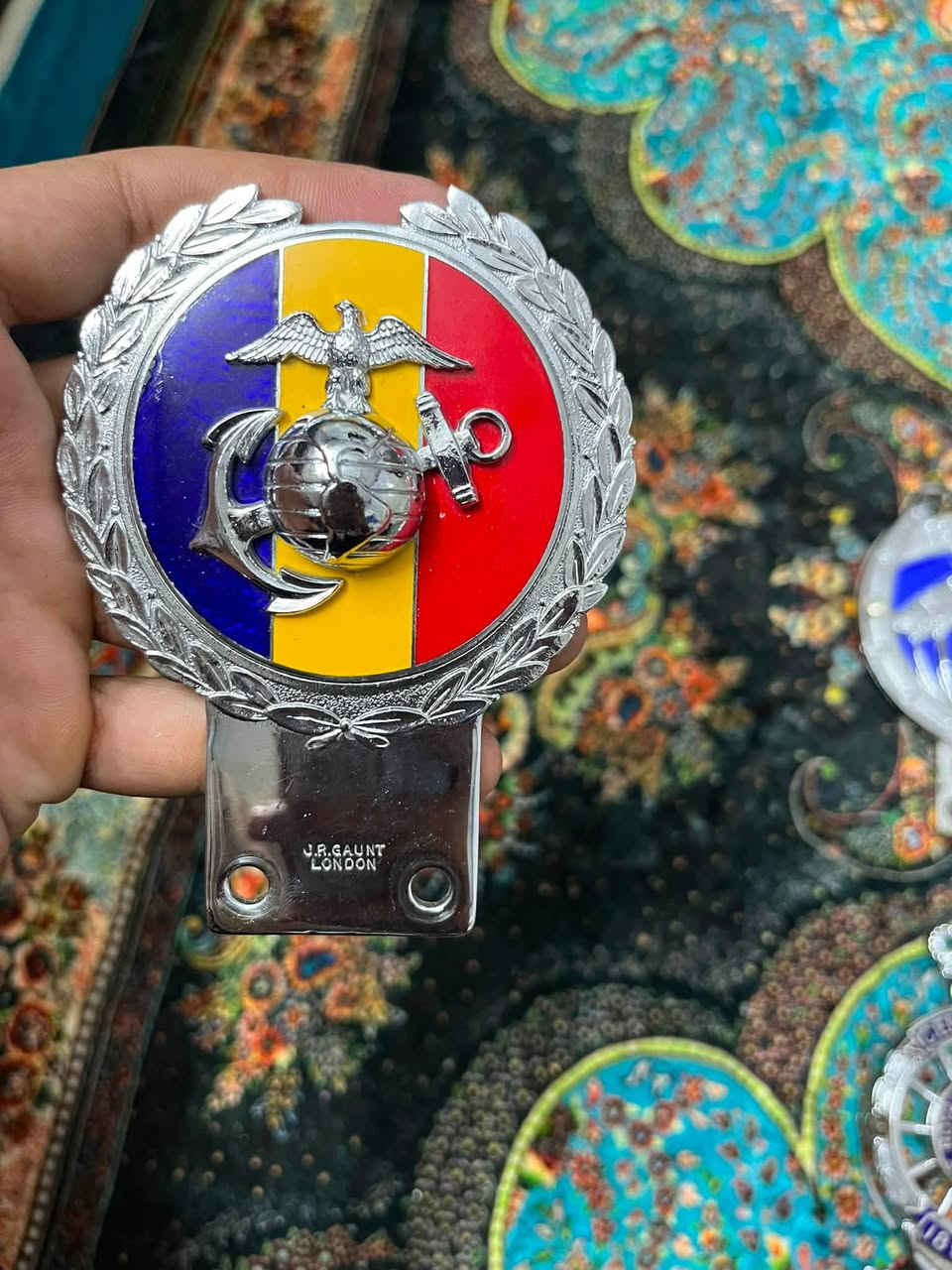 السلام عليكم 

 باجات اصليه البيع  
***********
