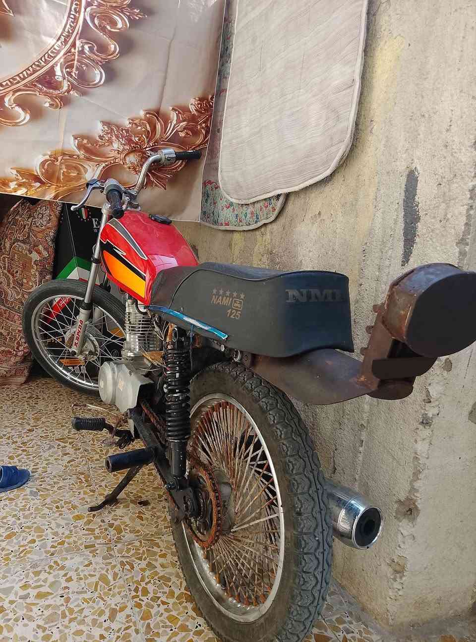 ادوات ادوات للبيع 400 بيهه مجال مكينه مجفته صار 15 يوم دراجه دكت هندر مكفوله من سرقه
فقط دبل خلفي تعبان شوي مكاني البصره الجمهوريه رقمي ***********
