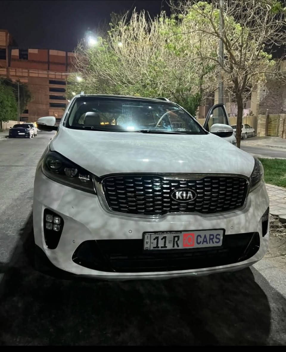 سورنتو موديل 2020 كويتي فول 
ماشيه 55كم قابل للزياده
كلين تايتل
6سلندر 
محرك 3.3 v6
كاميرا خلفيه 
حساسات خلفي ومامي 
بنوراما 
7راكب 
مكفوله كفاله عامه 
السعر على الخاص 
***********
