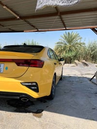 فورتي موديل ٢١  حادث مثل ماوضح بالصور فقط لا غير  باسمي السياره مصفره ...