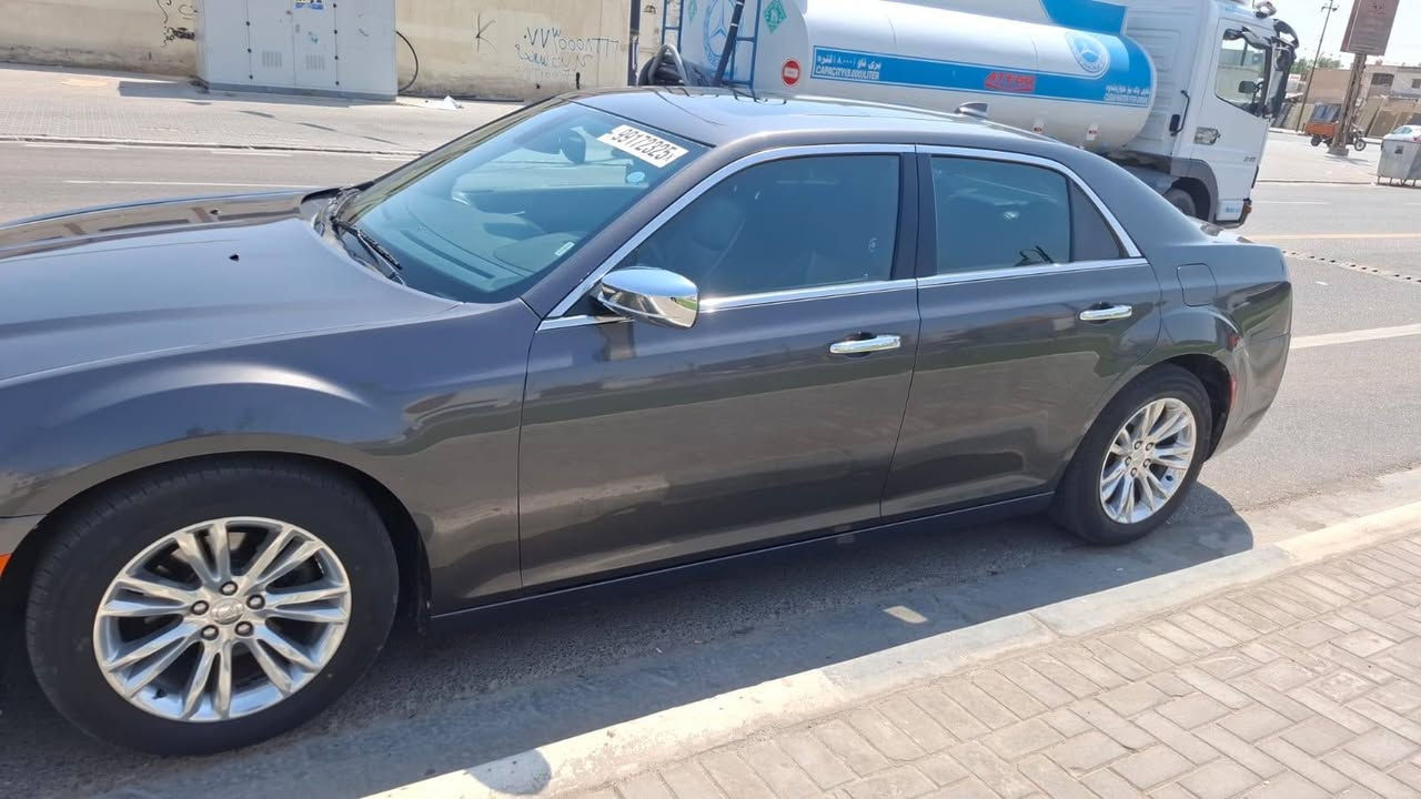 🚘 للبيع كرايسلر 300 موديل 2016 – فئة C
🔹 المكينة: 3.6
🔹 دخول جديد – كتاب ضباط
🔹 مكفولة من الضربة والصبغ حتى الدعاميات
🔹 فقط طخة بالجاملغ اليمين مبينة بالصورة ومصلحة بارد.
صور امريكا مرفقه

✨ فول مواصفات:
• بردة خلفية بلاد
• كشن ميموري
• كشنات تبريد
• بانوراما
• نظام صوت Alpine
• ويل مكسيكي حجم 18 أصلي
• تخم تاير جديد

🔧 المكينة والكير بلاد:
تبريد ثلج.

📄 التحويل بأسمك مباشرة

💰 السعر: ٢٢٠ ورقة

📍 الموقع: البصرة – الهارثة

📞 للاستفسار: ***********
