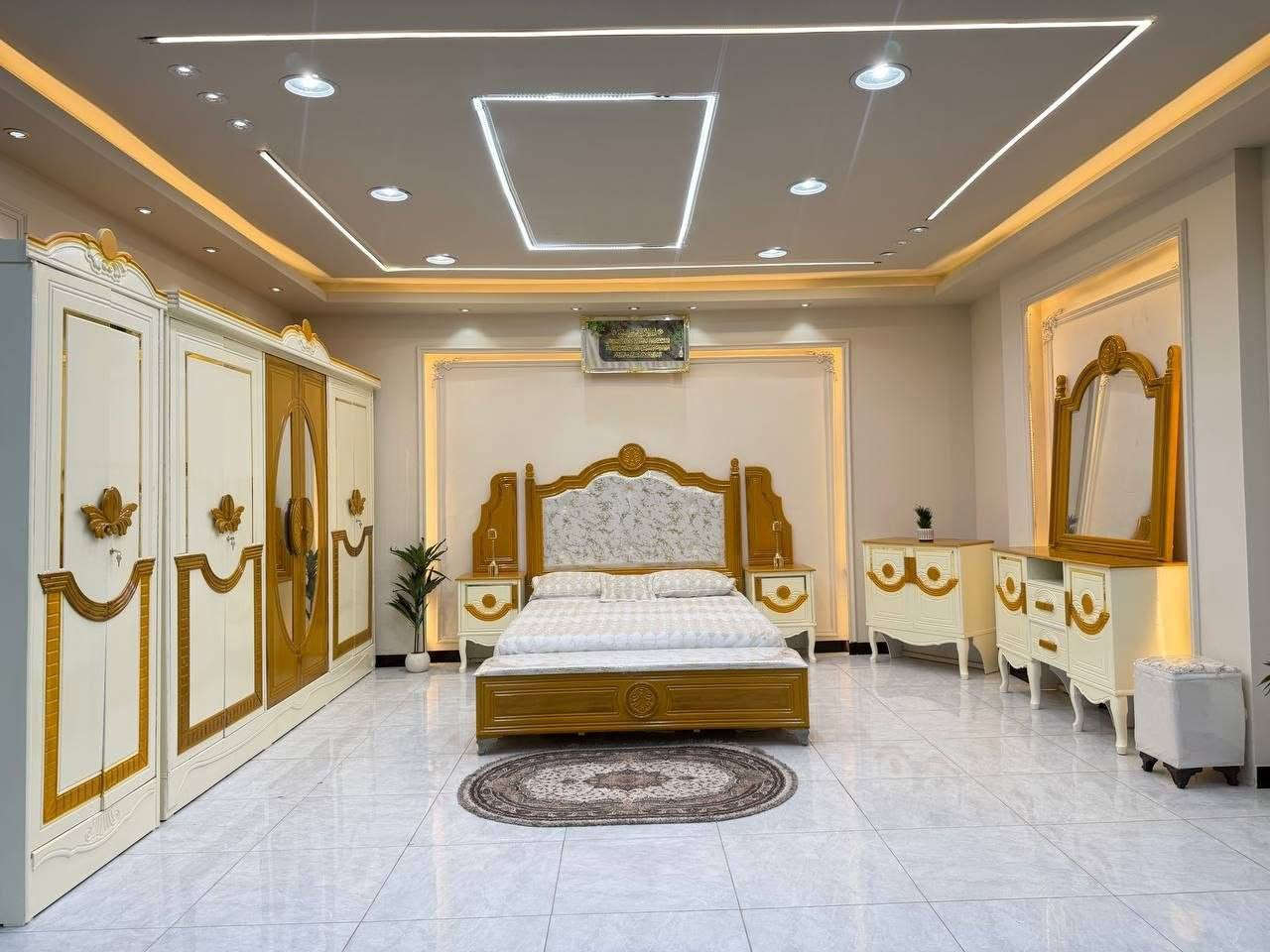 ٨ قطع • نجارة عراقية • سرير ٢٠٠×١٦٠
