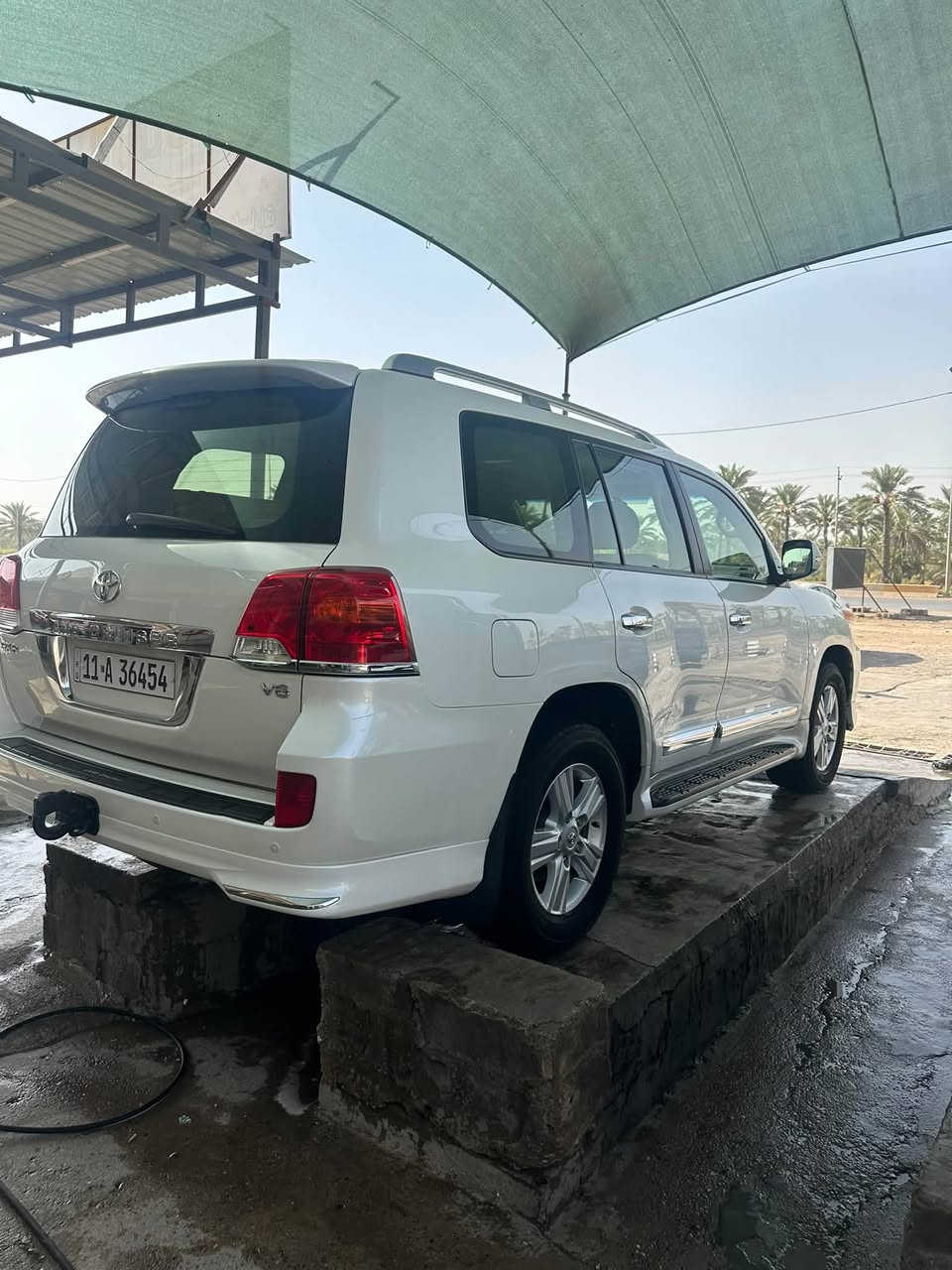 السلام عليكم
للبيع لاندكروز موديل 12 خليجي  G X R v6 

فول مواصفات 
تحكم ستيرن 
كشنات جلد
داخل بيجي ملكي
بصمة 
ثلاجة
سلايت 
جام اوتو
لايت زنون 
كشن كهرباء 
تخم تاير وتخم دسك جديد 
صدر اماي خلفي جديد 
تبريد ثلج 
السيارة بحالة الوكالة كتلوكات الشركة بيهة موجودة
ماشية 130 حقيقي
السعر 340
للأستفسار اكثر رقمي ***********
