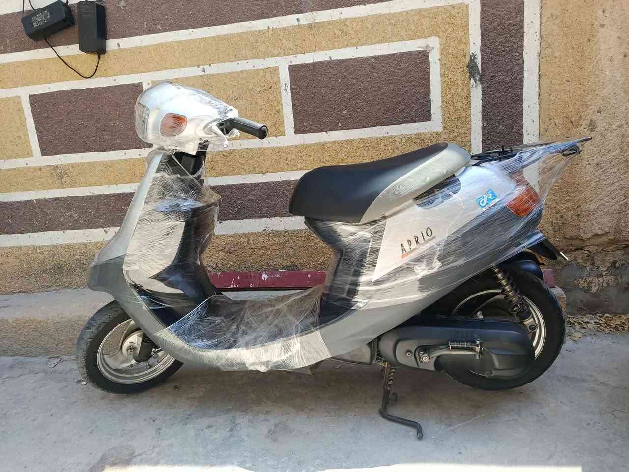بطه حاويه مستخدمه يوم واحد ماشيه الف وسبعميه فقط مكاني كربلاء ب 900 *********** شرط الدراجه بل كارتون
