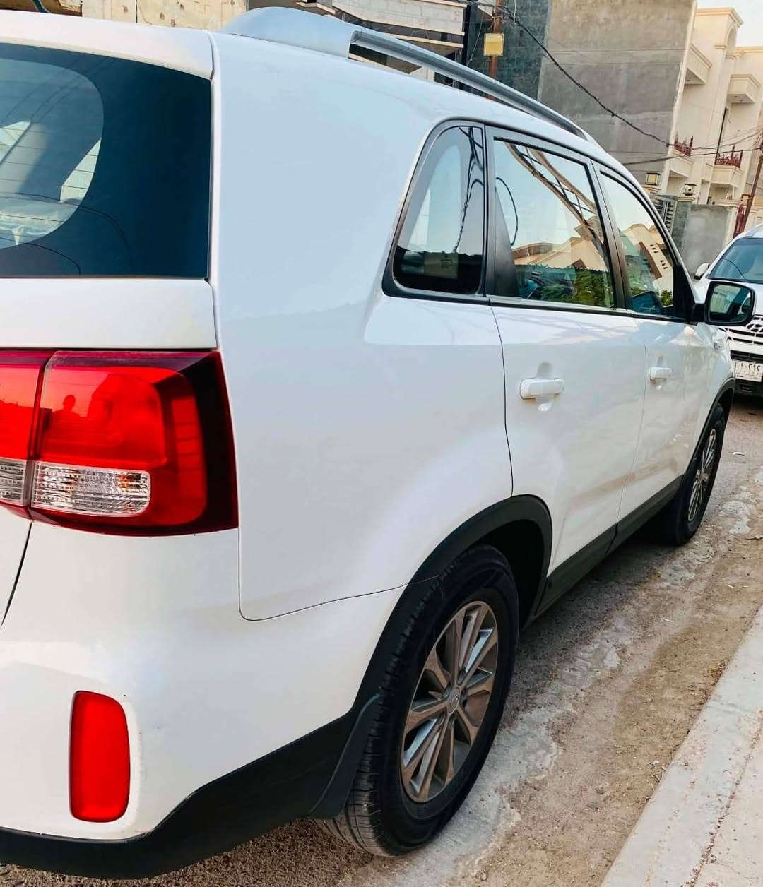 ياالله سلام عليكم سورنتو 14  بسمي مكفوله من الصبغ والتبديل مكينه 2400دوش بيه شبر بارد اي ضرر  للسعر 155مكان السياره الفلوجه اني مكلف بل نشر هذه رقم***********
