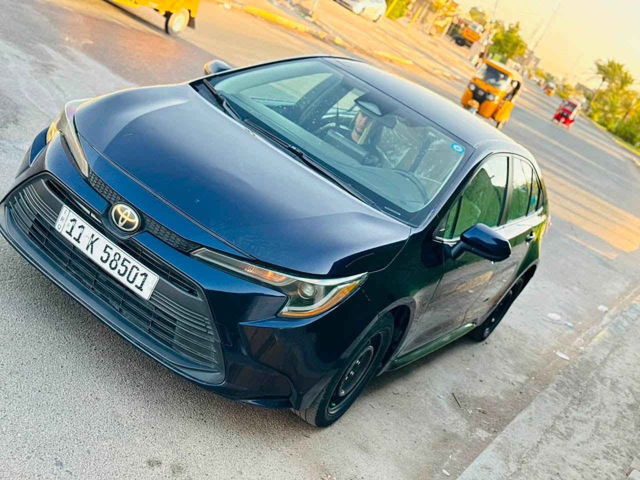 سلام عليكم فقط بيع
مكان بغداد السعر 118.    *********** 
كورلا موديل 2023 بسمي رقم بغداد
صوصفات بصمة كأمر دوارة شاشا حساس خلفي
امامي تحكم ربع جهات لايت عدسة ثلجي 
صور حادث مرفق بنيد  شطحي
