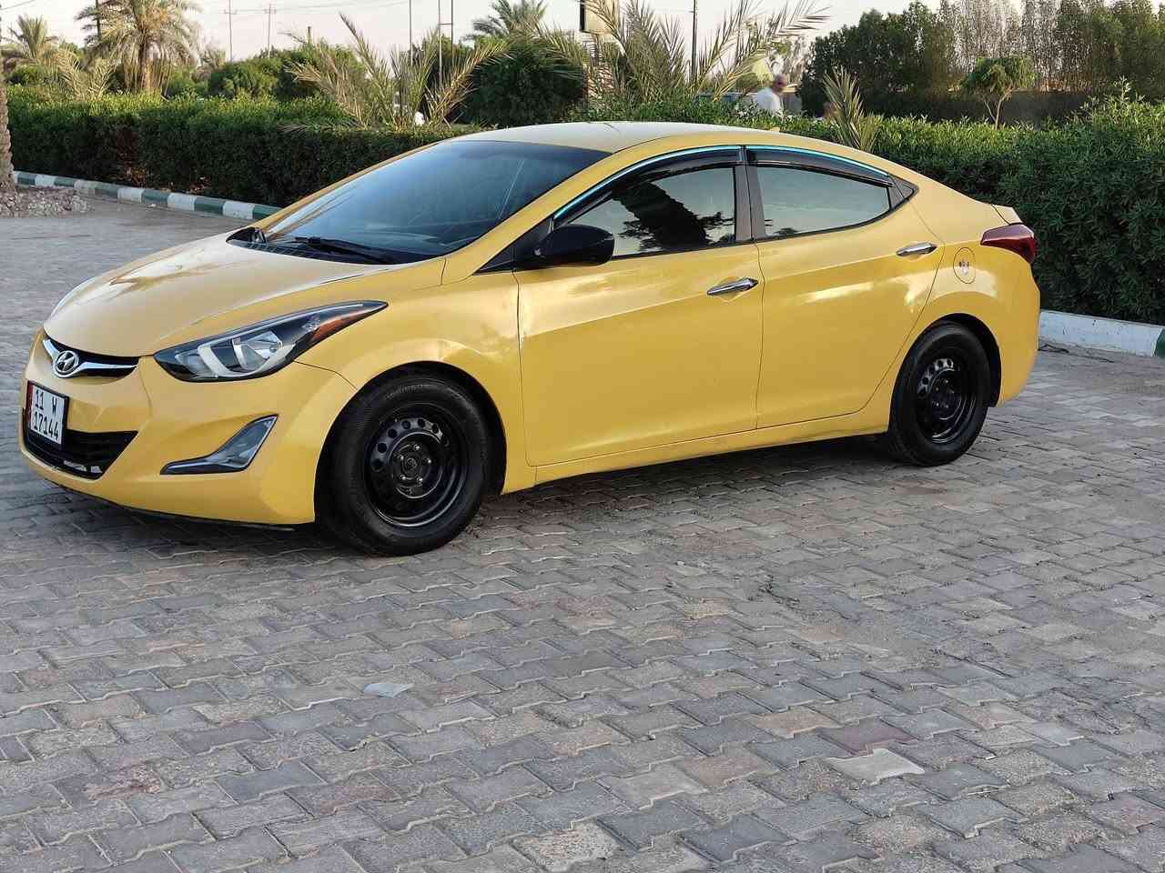 السعر98 الاستفسار مكان سياره كربلاء ***********هونداي النترا 2015 وارد امريكي حادث باب السايق والباقي مكفول كفاله اليبل واحد مكينه1800 وكير مكفولة حداديه جديده تخم تاير جديده تبريد ثلج السياره جديده وجاهزة بمعنى الكلمه رقم بغداد نكليزي مشروع وطني سنويه 2029 مصفره هيه وغرامات
