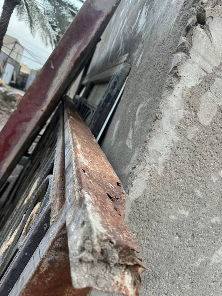 ٢ شبابيك • باب ستيل خارجي • باب استقبال