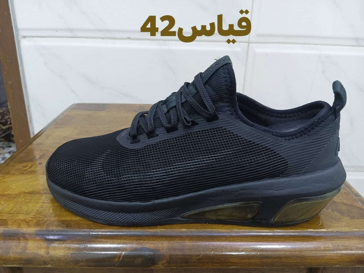 السلام عليكم احذيه باله العلوان الشعب نهايه شارع الصحه يوجدتوصيل كافه محافظات العراق***********

نص مكتوب في الصور:
- قياس 44
- قياس 42
- قياس 45
- قياس42 ونص
- قياس44 ونص
- جلد طبيعي دوكرز قياس 43
- مقاس 44