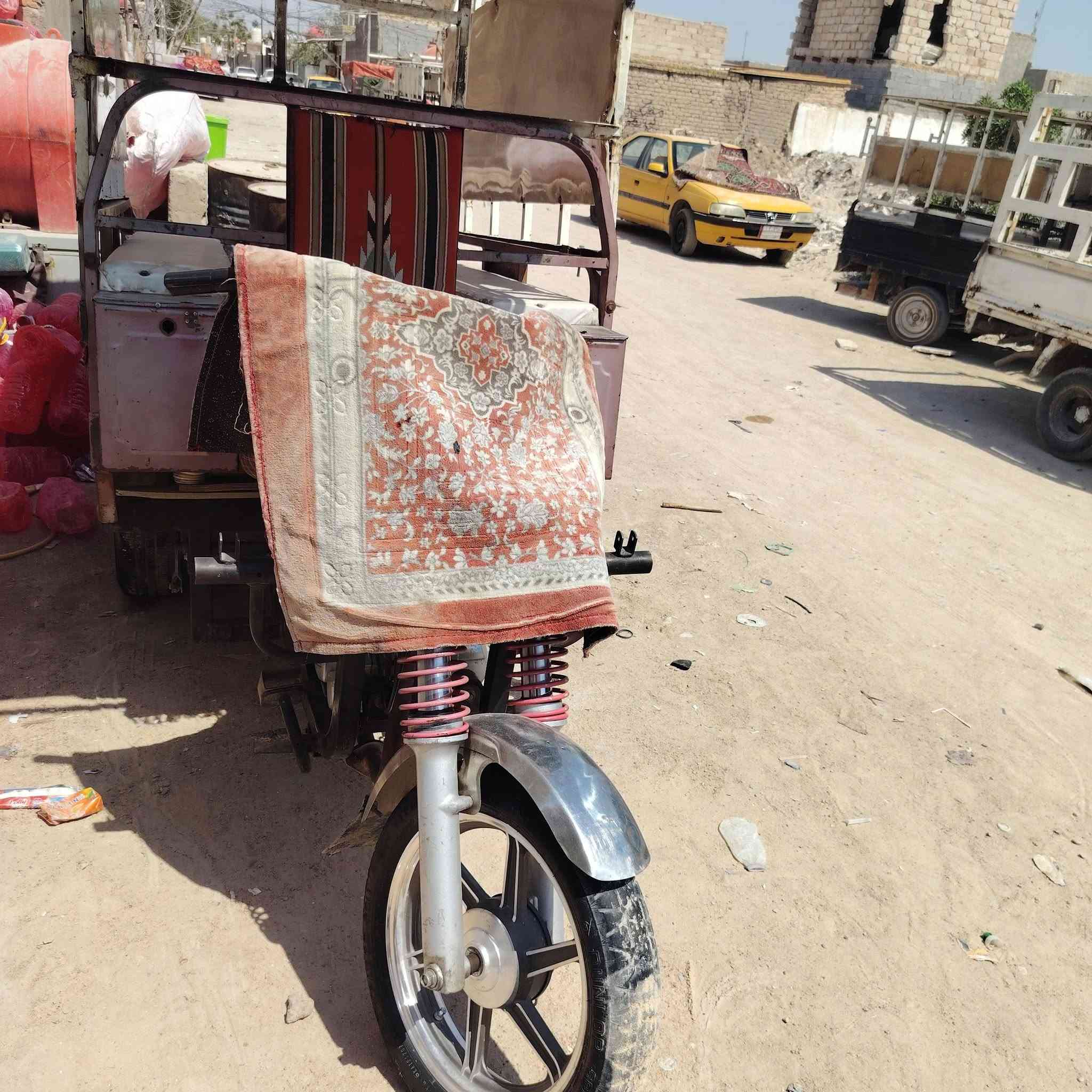 سلام عليكم ستوته جمره البيع مديل ١٣ بسمي مداور شوكت ميعجبك رقم ألماني سعر مليون ٩٠٠ وبيه مجال قليل ***********
