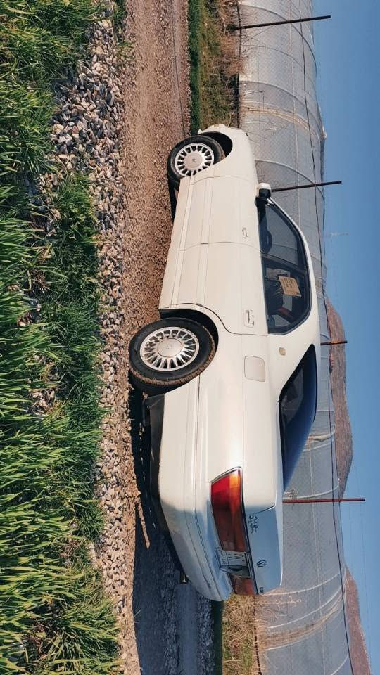 سڵاوی خوای گەورە لە هەموو لایەک،، توێتا کراون 1995 بەس موسە سەیارە کە 
کۆد کراوە  ، مەکینە 3000 D4 تازەی خراوەتە سەر ، سەیارەکە کامل مەسرەف کراوە گێر و مەکینەی بە شەرتی فیتەر 
چوار تایەی تازەی خراوەتە سەر ، دەعامی بۆ دەعامی بەشەرت ، سەیارەکە زۆر جوان ماوەتەوە و بێ مەسرفە 
شاشە ئایپاد و مەکەبەرەی JBL ی بۆ بەسراوە
بێ داعم و بێ لێدراویە سەیارەکە جایزە 
نرخی 23 گەڵا و مەعامەلەیەکی کەم 
ئەگەر موشتەریت پەیوەندی بکە بەم ژمارەیەوە. گۆڕینەوەناکەم شوێن سلێمانی 
*********** السليمانية, العراق
