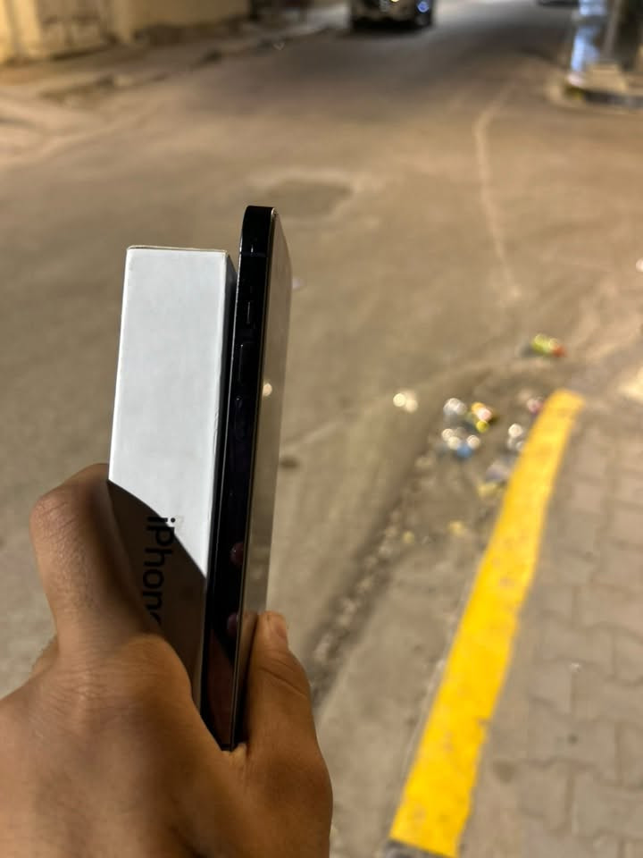 ايفون 14 برو ماكس كفاله عامه للبيع ذاكره 256 بطاريه 89 شرق اوسط شريحه وحده نموذج m كامل ملحقات كفاله عامه السعر 650 مستعل على بيعته جداً رقم التواصل ***********

نص مكتوب في الصور:
- opensooq