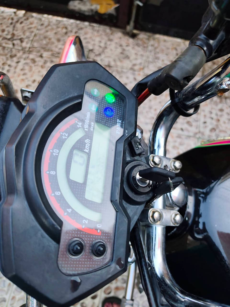 بارت   cc200 🏍     
اوراق ✅منفيس ✅

مكنه كبس كله شغال ✅  

***********وتس

وتساب ✅📱📱📱    هفالان         السعر 675الف       

اربيل 👍هه ولير ☑
