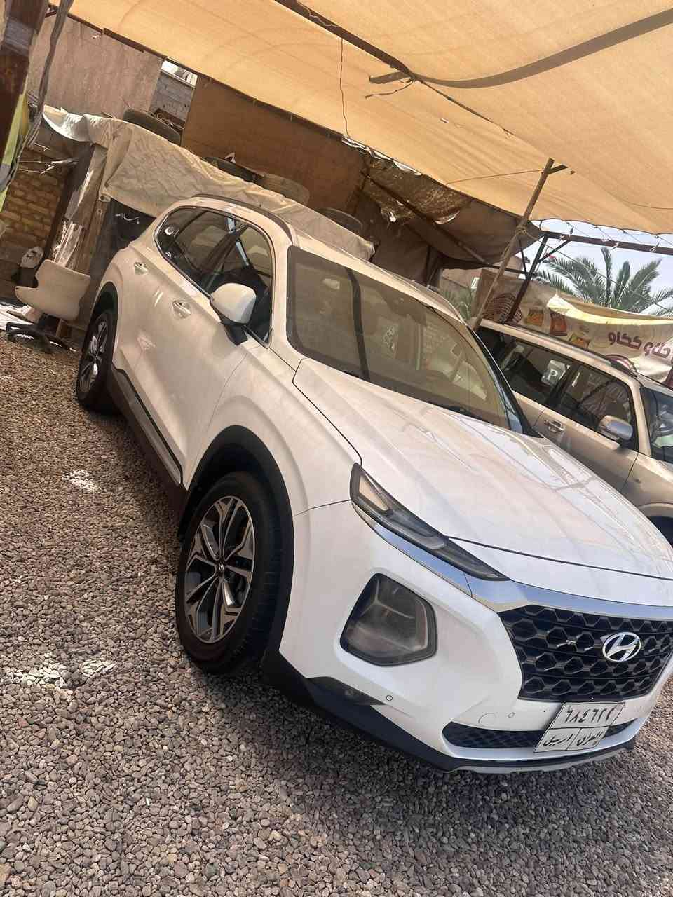 هونداي سنتافيه للبيع
موديل2020 محرك 6سلندر رقم اربيل  فول مواصفات باب كهربائي 
تشغيل عن بعد بيها بارد بلنيد وباب خلفي  ماشيه 62الف 
سنًًويه بعد شهرين تخلص 
وبااسم شركة 
سعرها 215وبيها مجال 
***********
