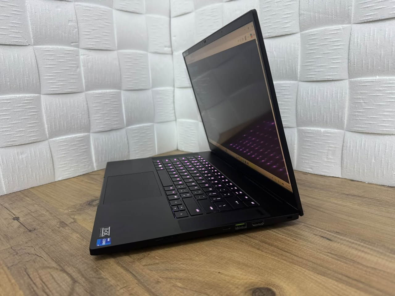 RAZER BLADE 15
السعر   1,250,000 
المواصفات
المعالج
Intel Core i7-11800H
الرام
16GB DDR4
التخزين
1TB NVMe M.2
كارت الشاشة
 RTX 3070 8GB  95W
الشاشة
2K 15.6 165Hz

نص مكتوب في الصور:
- Installed batteries
- Information about each currently installed battery
- BATTERY 1
- NAME
- Blade
- MANUFACTURER
- Razer
- SERIAL NUMBER
- CNB1RC30-02481B700301-A06
- CHEMISTRY
- Li-I
- DESIGN CAPACITY
- 80,219 mWh
- FULL CHARGE CAPACITY
- 65,589 mWh
- CYCLE COUNT
- Recent usage