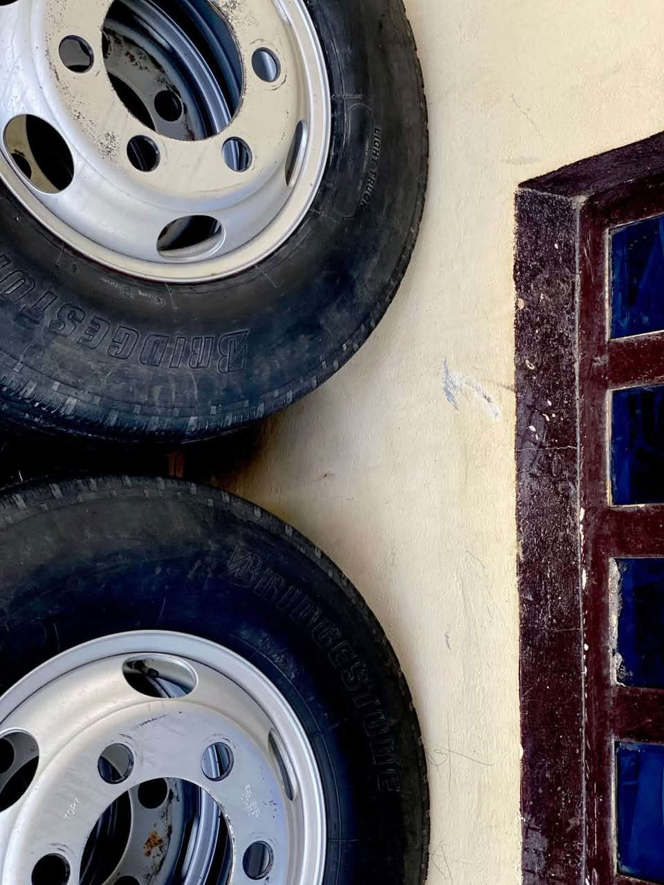 تايرات كنتر • للبيع • يتصل