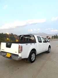ناڤارا ٢٠١٢ • ١٧٠ الف كم • شاشة وكاميرا
