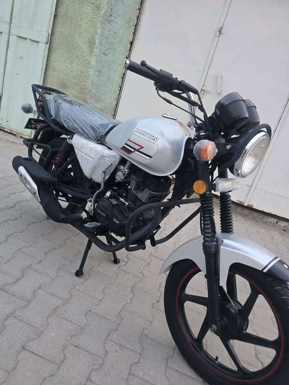 دايون نفخ • ٢٠١٩ • اوراق اصلية