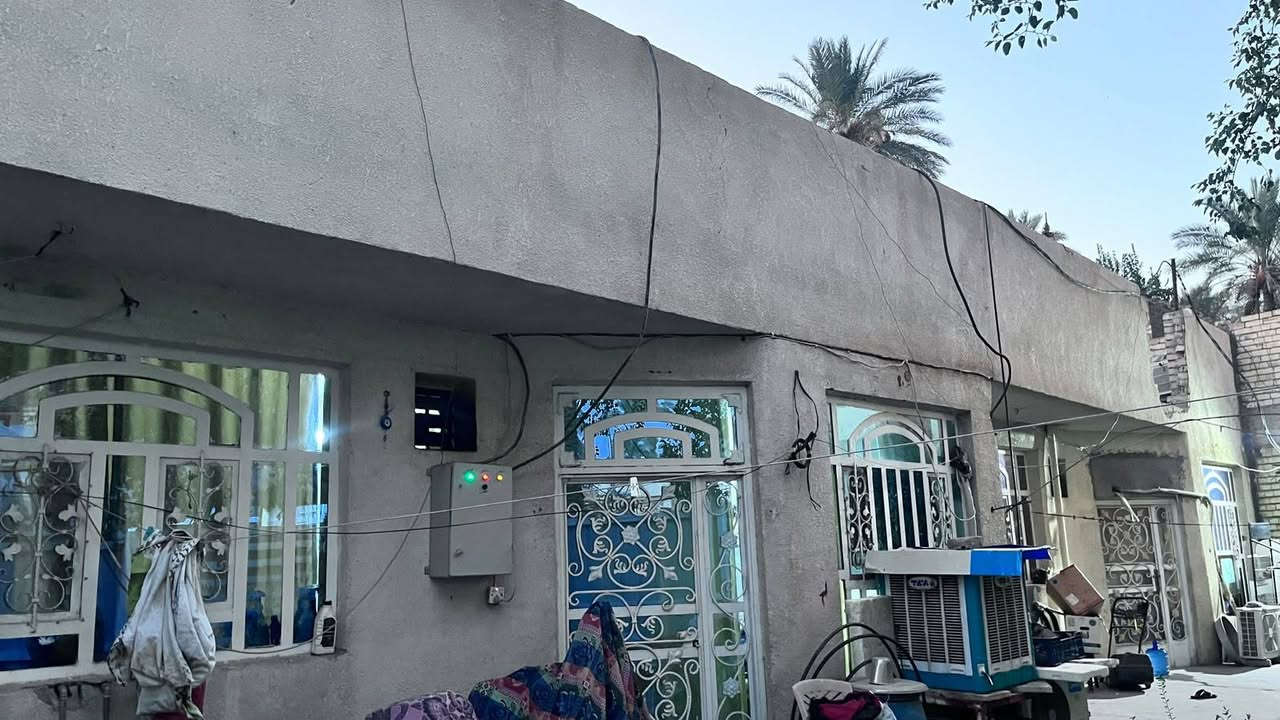 ارض مساحه ٢٧٠ متر بناء بيت عدد اثنان  ملك  مقابل جامع المختار  درب الجميلات  الاتصال ب ***********
