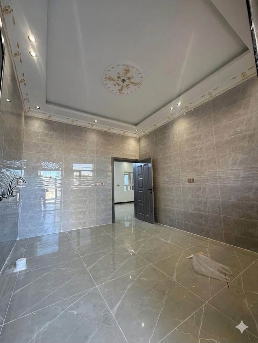 السلام عليكم بيت للبيع التصنيع
جاهز للسكن زيرو 
مساحه 150 متر 
واجهه 7.5*20
4 غرف نوم 
شارع 12 متر 
خلف علوه الاسماك 
سعر 130 مليون 
للأستفسار ***********
