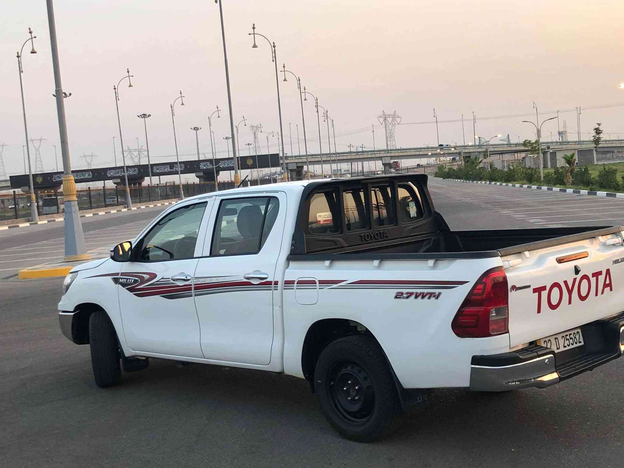 السلام عليكم للبيع هايلوكس 2022 ناصي
رقم اربيل مداور فقط 

*********** 

السعر 208

