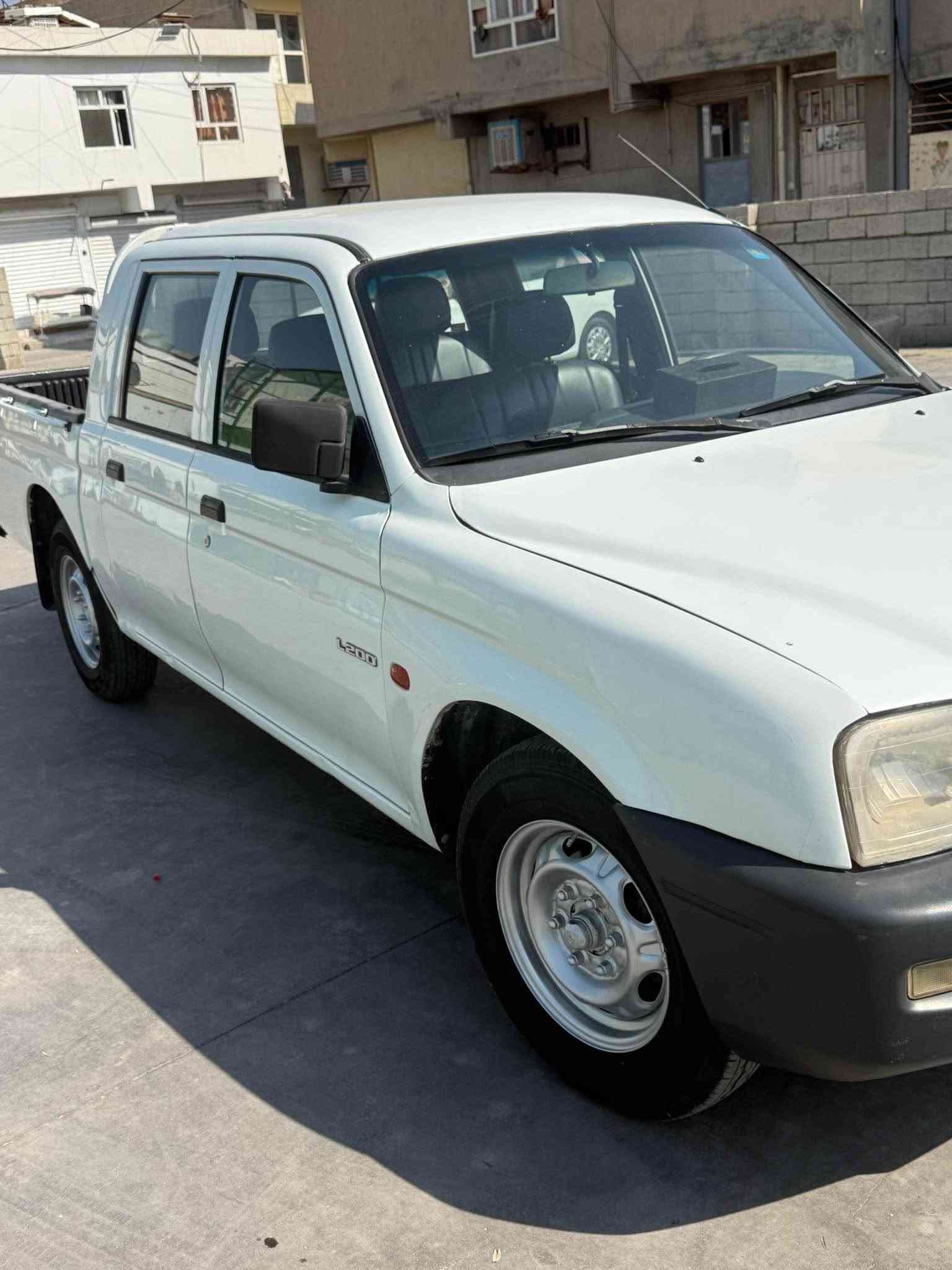 پيكاب مستربوشى 2005
كوبونى بنزينى هه يه 
سه نه وى تا 2027
په له په بوياغى هه يه حيزام نيه به حيزام ايفروشم 
سياريكى بى مه سروف و جوانه 
بياب مستربوشي 2005
بيها كوبون بنزين 
سنوي لحد 2027
بيها كم قطعه صبغ مو حيزام ابيع بالحيزام 
سياري مابيها دينار مصروف
سعر 74 $
*********** كركوك, العراق
