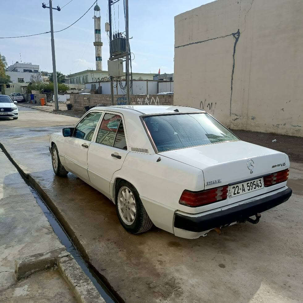 ١٩٠ V6 • غاز وبنزين • موديل ١٩٩٠