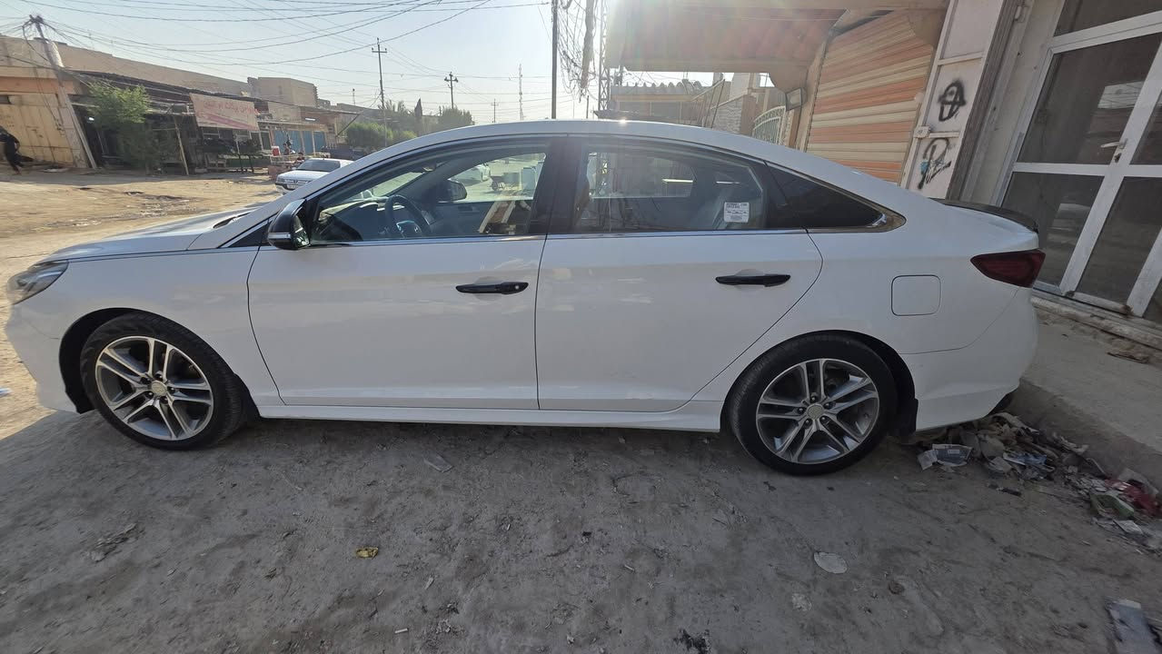 هونداي سوناتا 2019 خليجي
فول مواصفات للاخير...... 1/1
سياره بيهه قطعتين بدون داخل بنيد وجاملغ امامي صبغ نصه
قمارة بانوراما
بصمة تشغيل
شاشه اندرويد 
مرايات جانبية شفط مع إشارة ترحيب عند الاقتراب من السيارة
يدات الأبواب كروم
ويل كب
حساسات
جنطة مميزة
كشنات مخمل لون عسلي
لايت عدسة LED + بروجكتر أمامي
إنارة ليد.
رقم صاحب السيارة
***********
السعر :: 152 ورقه
