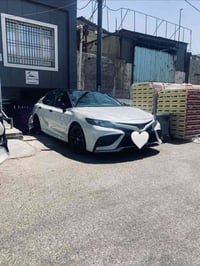 كامري 2024 ، 6v سته سلندر  XSE فول مواصفات  لون ابيض صدفي رقم بغداد   ...